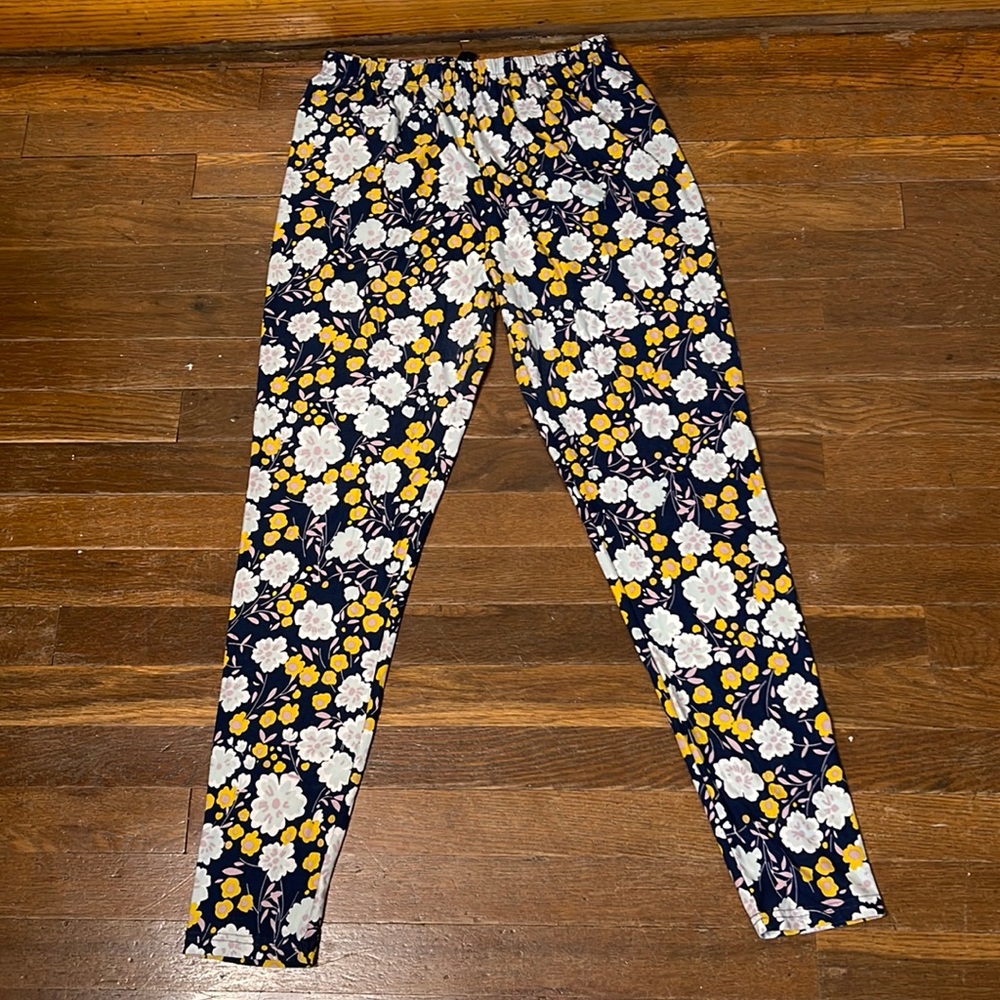 Agnes & Dora leggings size XL